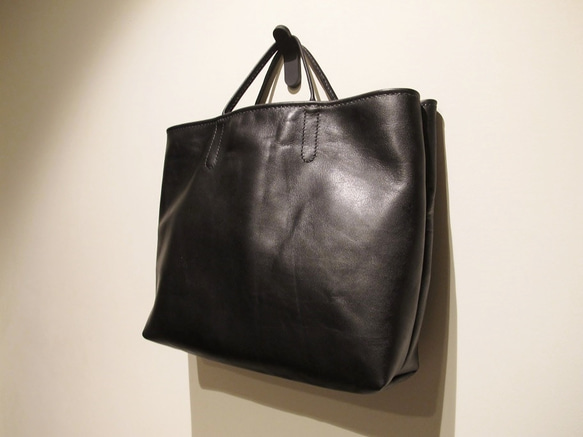 hand stitch + black leather tote bag 1枚目の画像