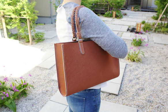 hand stitch + knitting straps umber leather tote bag 2枚目の画像