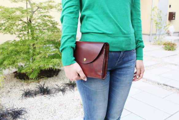 hand stitch + antique brown leather square clutch bag 3枚目の画像