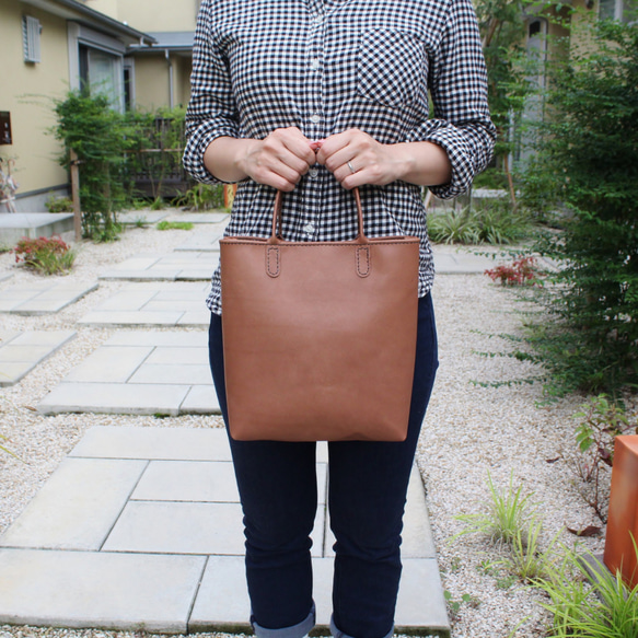 hand stitch + natural brown leather tote bag 2枚目の画像