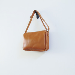 hand stitch + umber leather zip hand bag 1枚目の画像