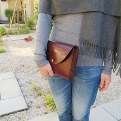 hand stitch + antique brown leather square clutch bag 5枚目の画像