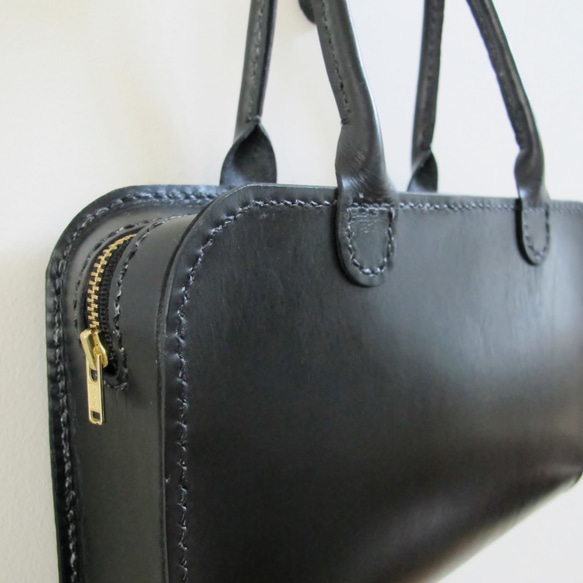 hand stitch +black leather zip hand bag 7枚目の画像
