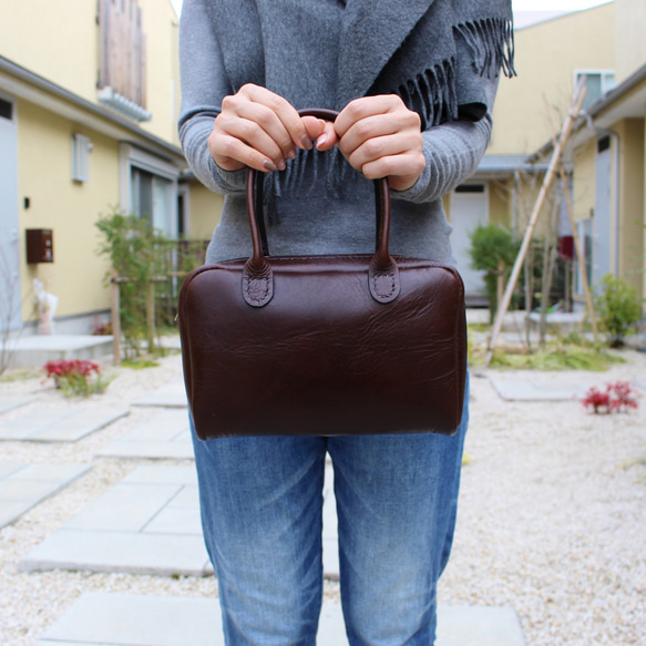 hand stitch + dark brown leather zip hand bag inner sewing 2枚目の画像