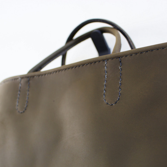 hand stitch + dark moss green leather tote bag 9枚目の画像