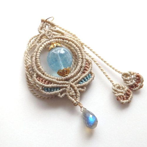 最新 アクアマリン&ラブラドライト*蓮華宝珠マクラメペンダント 海流