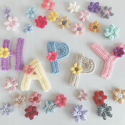 「HAPPY BIRTHDAY」アルファベットガーランド　お花モチーフ　 5枚目の画像