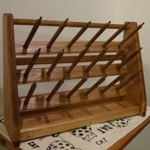 糸立てスタンド コンパクト 業務用ミシン糸巻き専用 壁掛けラック