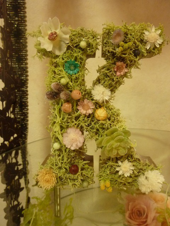 モスとお花のアルファベット 3枚目の画像