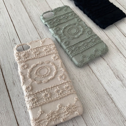 アンティーク刺繍レース　iPhoneケース 1枚目の画像