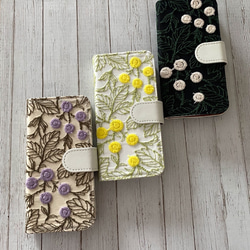 パープル入荷♡手帳型 刺繍のまあるいフラワー  iPhoneケース 2枚目の画像