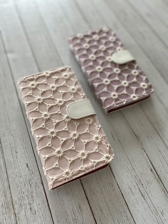 シャーベットカラー♡手帳型刺繍のひらひら花びらレース iPhoneケース 4枚目の画像