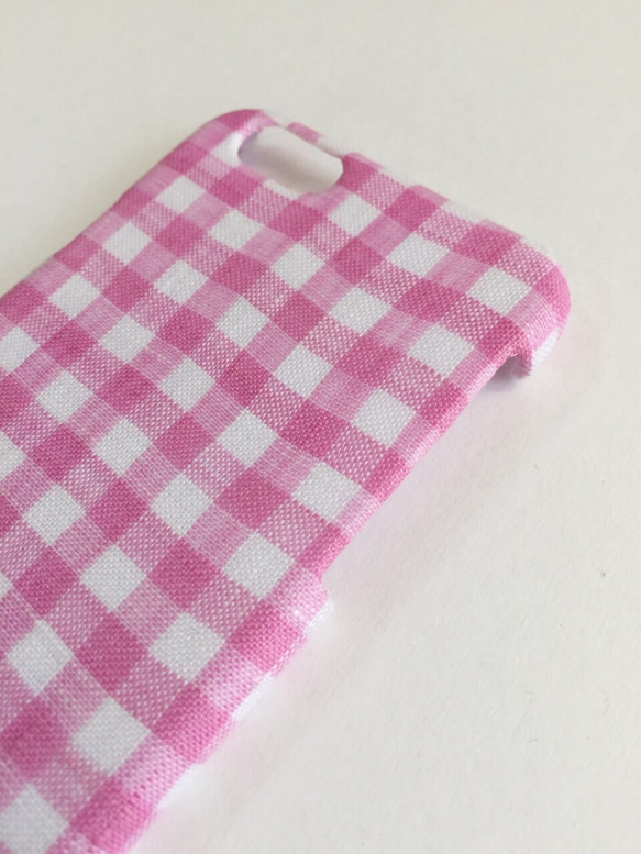 ピンクのギンガムチェックiPhoneケース 3枚目の画像