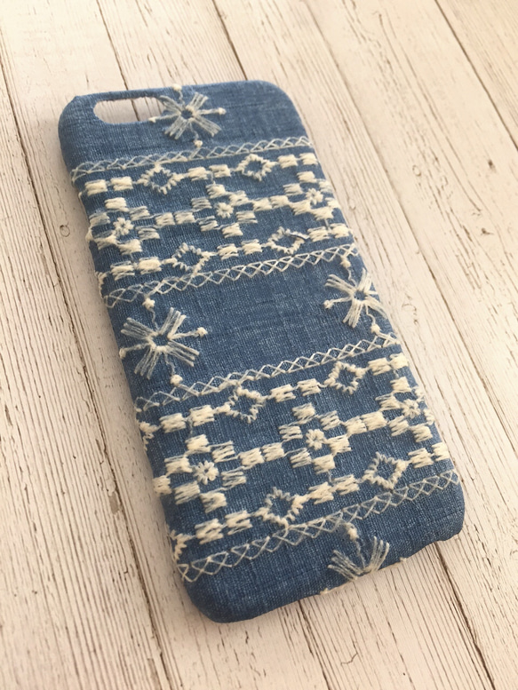 靛藍刺繡蕾絲iPhone手機殼 第3張的照片