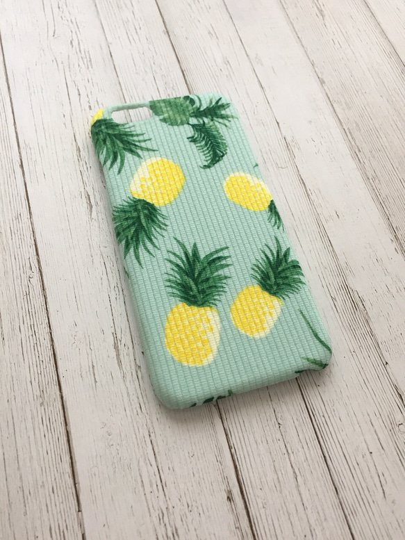 菠蘿iPhone外殼 第1張的照片