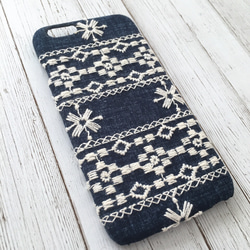 靛藍刺繡蕾絲深藍色iPhone手機殼 第3張的照片