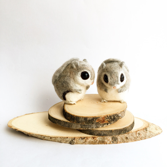 羊毛フェルトエゾモモンガ(親子)
