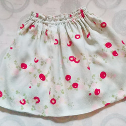 風にゆれる雛菊のリバーシブルギャザースカート 1枚目の画像