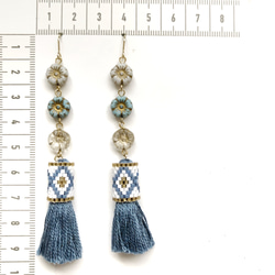 tassel × flower earrings（light blue） 4枚目の画像