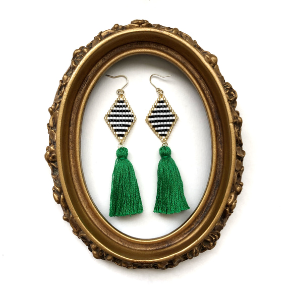 再販♡border × tassel earrings（green） 3枚目の画像