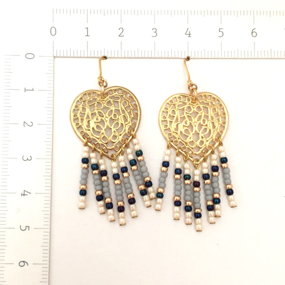 【残1】heart × fringe earrings（navy） 3枚目の画像