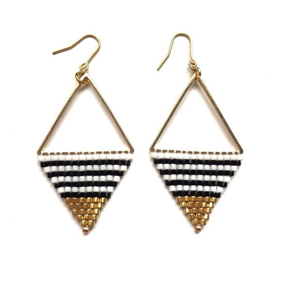 人気・再販48♡ △triangle earrings△（border） 2枚目の画像