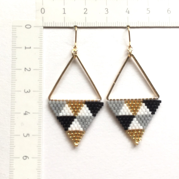 再販12♡ △triangle earrings△(black) 3枚目の画像