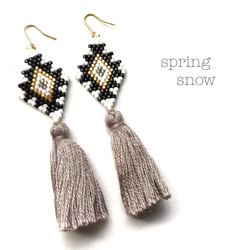 再販15♡ ♢tassel × earrings♢（grey） 1枚目の画像