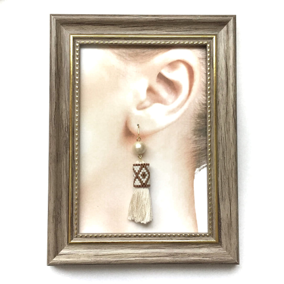 再販3♡tassel × cottonpearl earrings（off white） 2枚目の画像