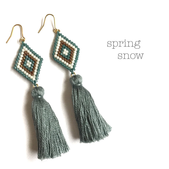 ◇ tassel × earrings◇（dusty green） 1枚目の画像