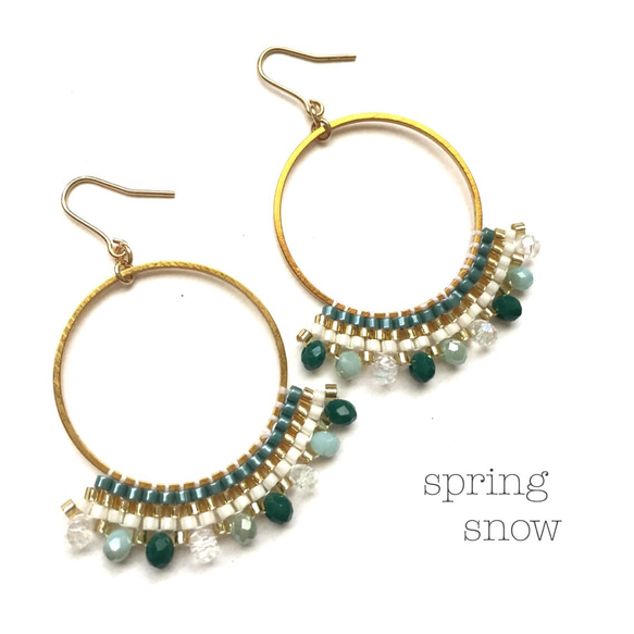 hoop × earrings（emerald green） 1枚目の画像