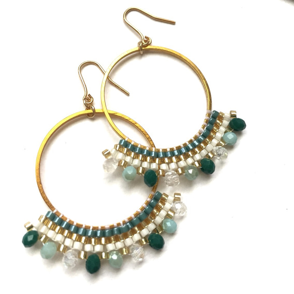 hoop × earrings（emerald green） 3枚目の画像