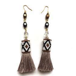 tassel × earrings（charcoal grey） 2枚目の画像