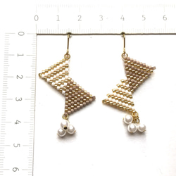 再販6♡ △stripe  earrings△（beige） 3枚目の画像