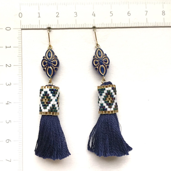 tassel × earrings (navy) 4枚目の画像