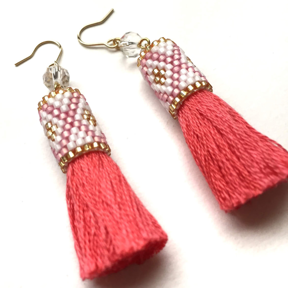 NEW♡tassel × earrings（coral） 3枚目の画像