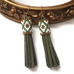 tassel × earrings （khaki） 2枚目の画像