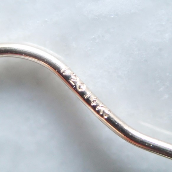 K14gf 大顆淡水珍珠的勾針耳環 第4張的照片