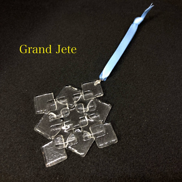 ガラスで作った雪の結晶オーナメントA（2個セット） 4枚目の画像
