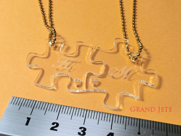 ペアイニシャルチャーム（パズルピース） 3枚目の画像