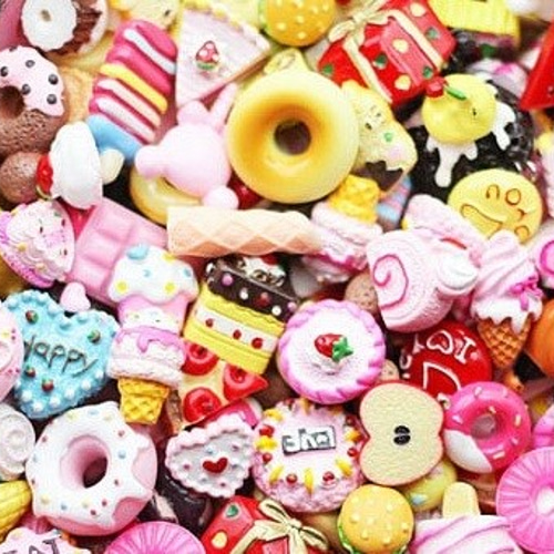 デコパーツ⋆⸜♡⸝‍⋆  まとめてならお安く♥️ 売りつくし☆激安デコパーツ50個セット デコパーツ G.Market土