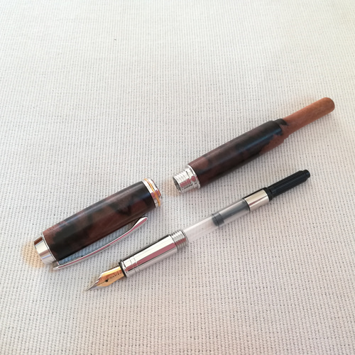 黒柿孔雀杢万年筆 1711-02 ペン・筆記用具 トモヱ工房 通販 4809393