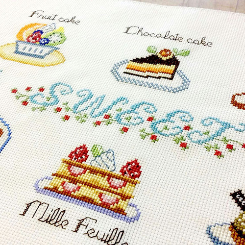 クロスステッチセット【スイーツ】：図案と布 キット Biene ビーネ