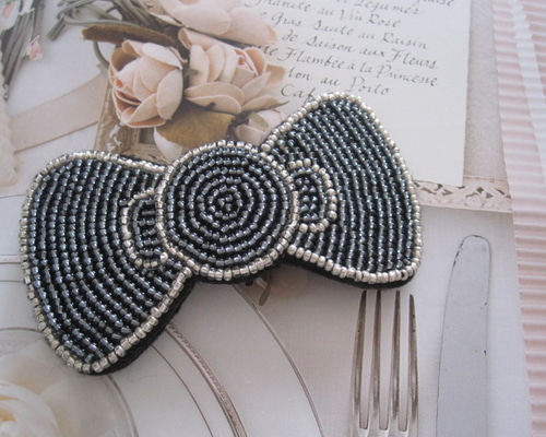 キティちゃんリボン バレッタ me&momo 通販 68445｜Creema(クリーマ)