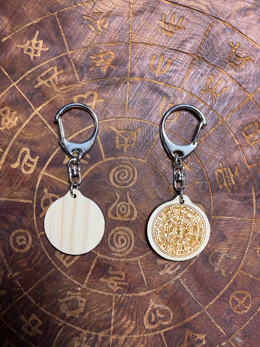 龍体文字 フトマニ図 パワーキーホルダー （三重県産尾鷲ひのき製