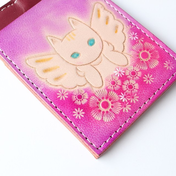 値下げ　B  定期入れ　天使猫　ネコ　猫柄　スイカ　イコカ　パスケース  　革製品　皮のパスケース　　 3枚目の画像