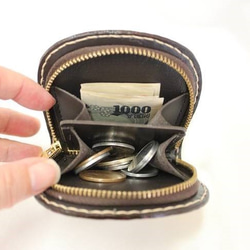ふくろう柄のコインケース　革製品 　 3枚目の画像