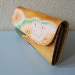 通帳も入る長財布　かぶせ財布　寄り添いブランコ猫  革製品 5枚目の画像