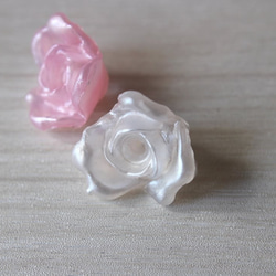 薔薇のようなヴィンテージルーサイトのお花ビーズ・２種類【15個セット】 4枚目の画像