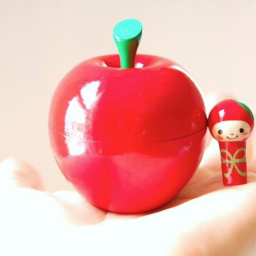 f様お取り置き品】○りんごちゃん in りんご○マトリョーシカ［2  